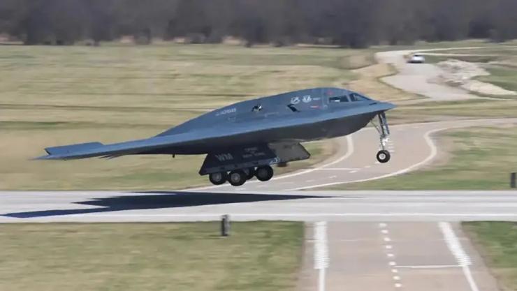 �����վ�B-2���κ�ը���ٷ��¹ʣ�ȫ�����20�ܵ�ս���ʲ�����