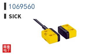 1069560