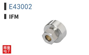 E43002